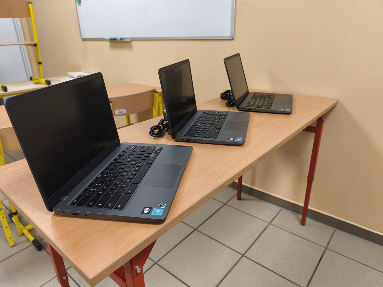 Zdjęcie: Nowy sprzęt komputerowy w szkołach dzięki KPO