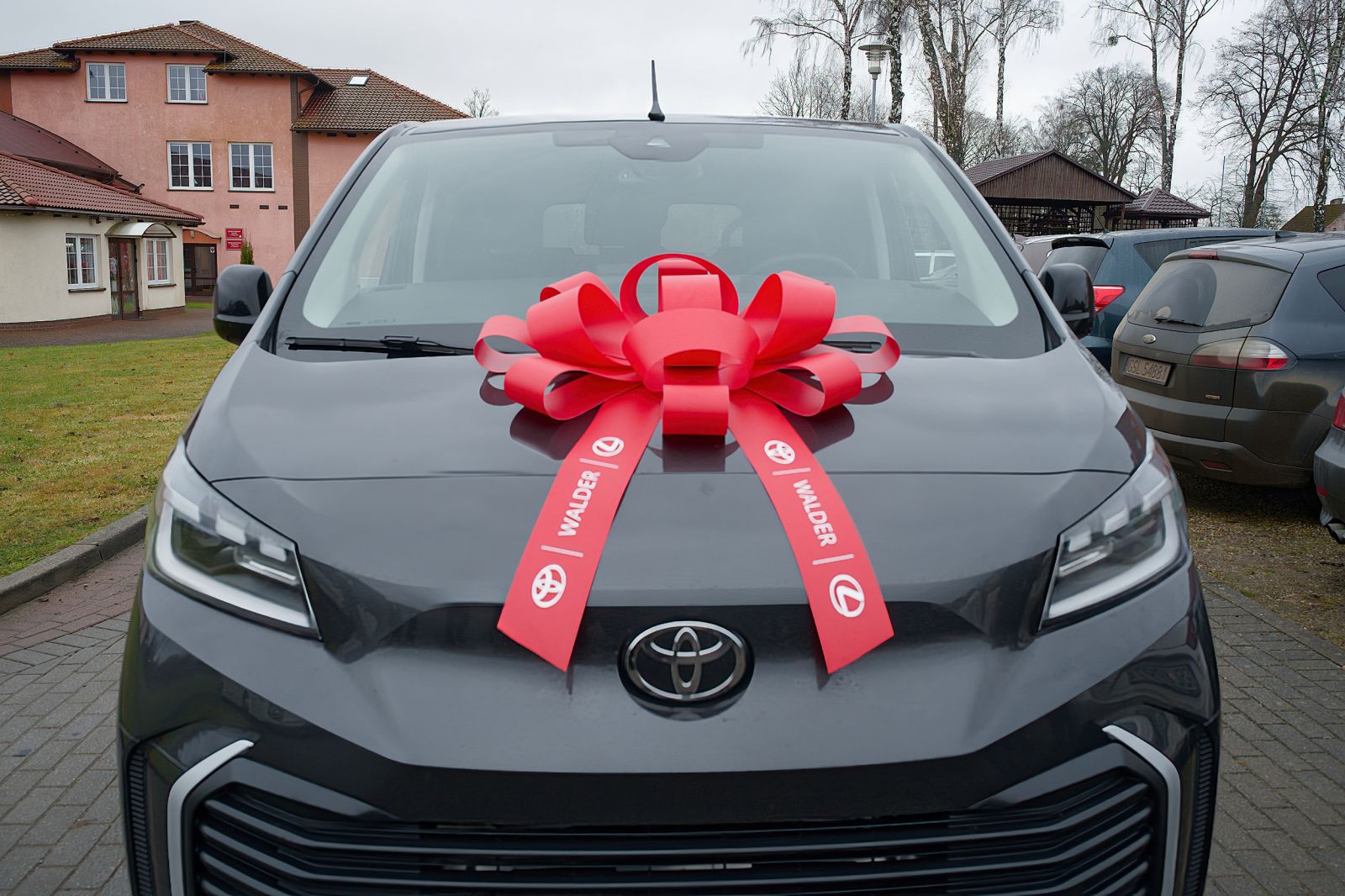 Zdjęcie: Nowy samochód dla Środowiskowego Domu Samopomocy w Potęgowie